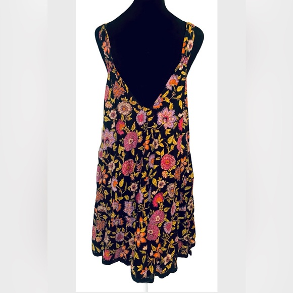 Free People Black Comb floral short summer dress Boheiman - Picture 4 of 7
